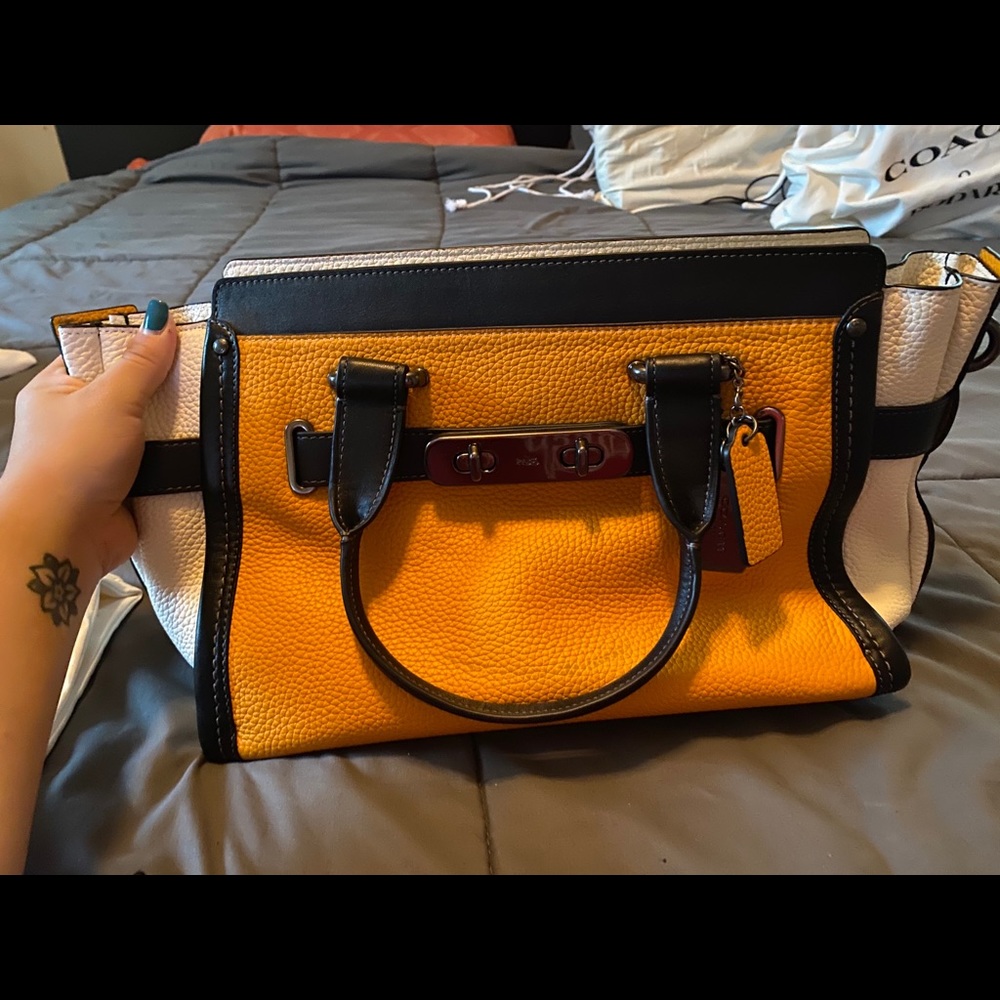 Coach Colorblock Swagger